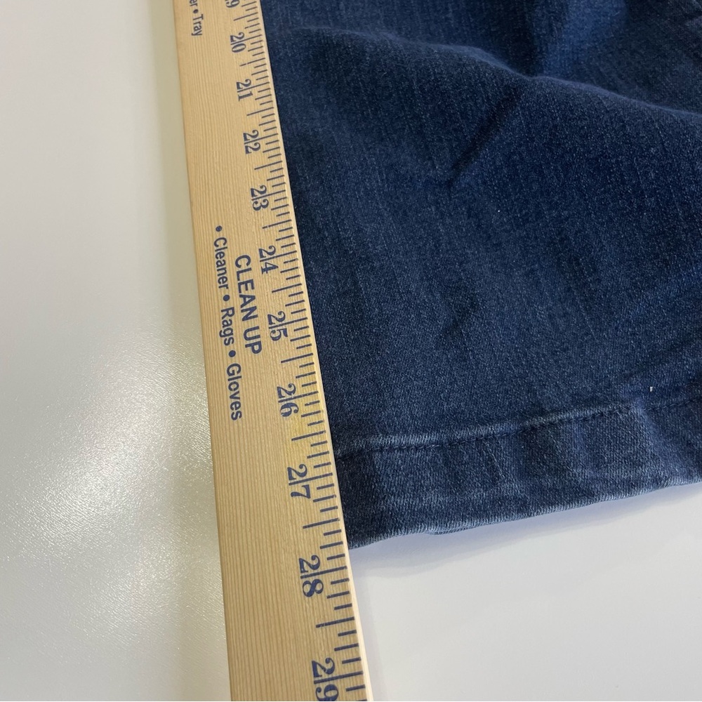 Sofia by Sofia Vergara “Melisa Flare” Dark Blue Jeans, size 16 - Picture 12 of 12